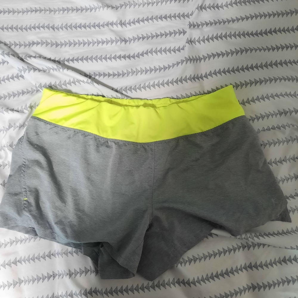 Running shorts